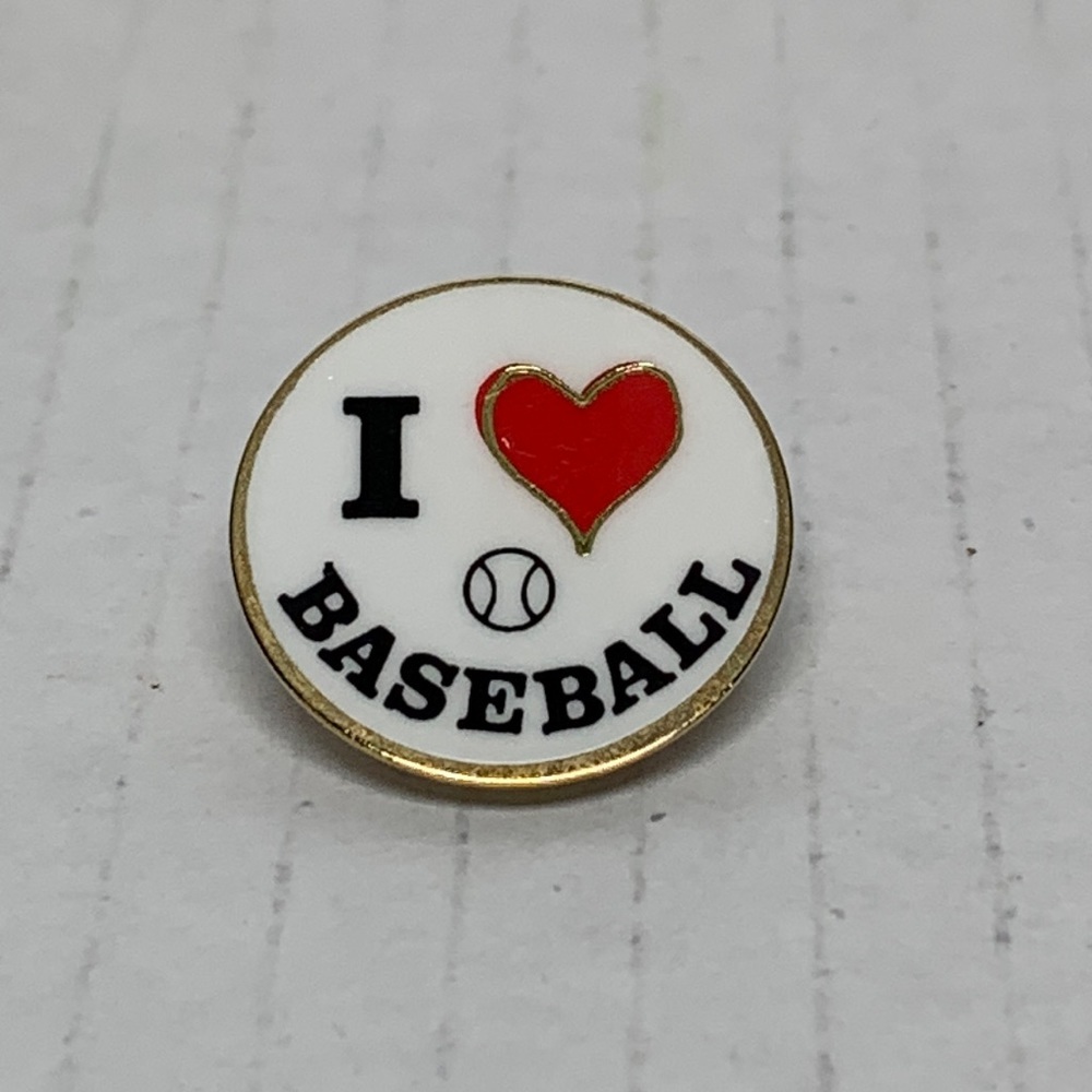 “ I love baseball “ Vintage lapel pin 2000s
